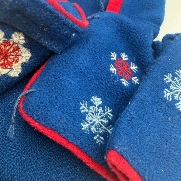 American Girl Doll Navy Blue Fleece Snowflake Hoodie Red Trim 18 Inch Doll Wear - Picture 4 of 5